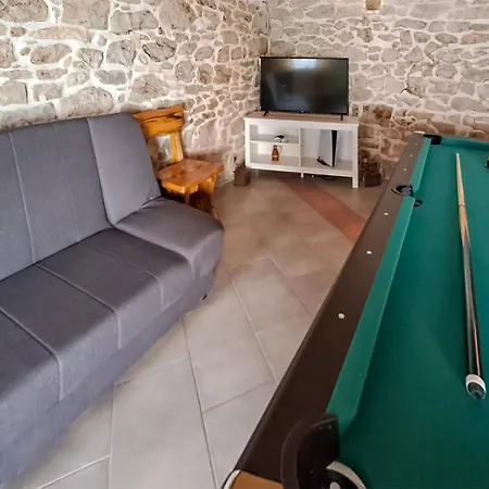 Σπίτι διακοπών Awesome In Donje Rastane