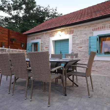 Awesome In * Donje Rastane