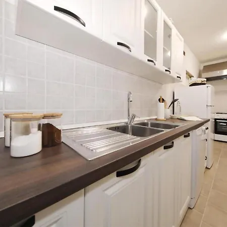 Awesome In Σπίτι διακοπών