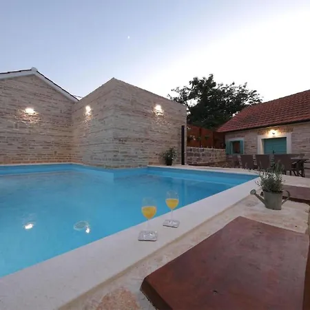 Awesome In * Donje Rastane