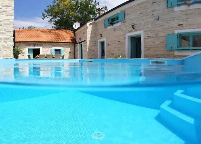 Awesome In Donje Rastane