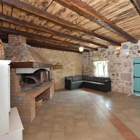 Holiday home Awesome In *
