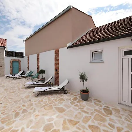 Holiday home Awesome In *