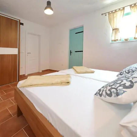 Awesome In Donje Rastane