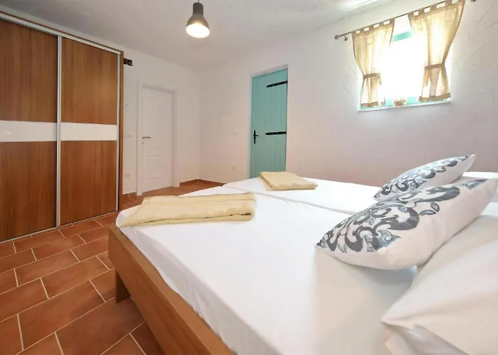 Awesome In Donje Rastane